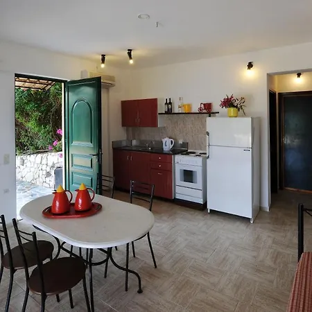 Flisvos Hotel 3*